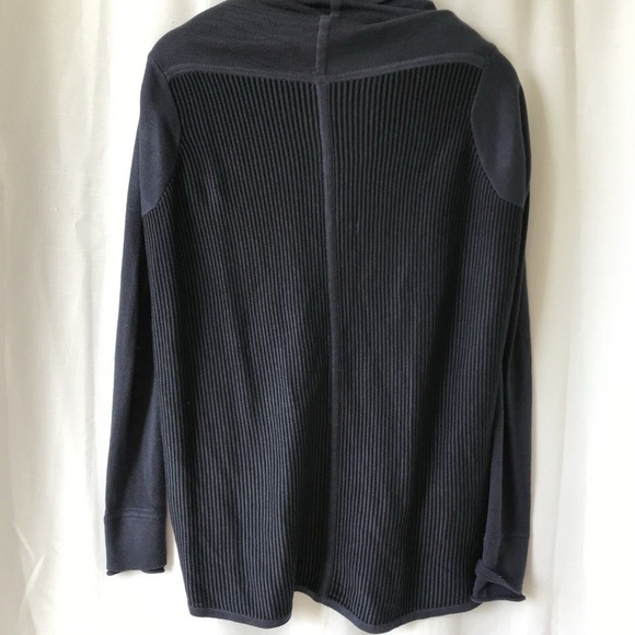 lululemon iconic wrap Blue Black Stripe Sweater Pullover cross over size 8 - Picture 9 of 12